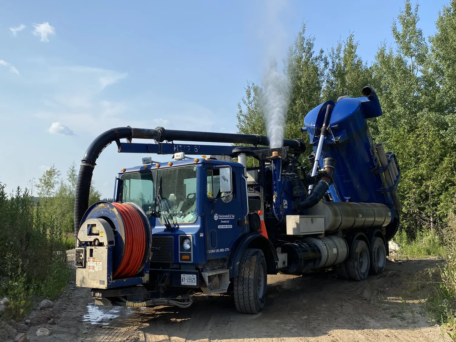 CT Hydrovacs hydrovac daylighting for utility contractors