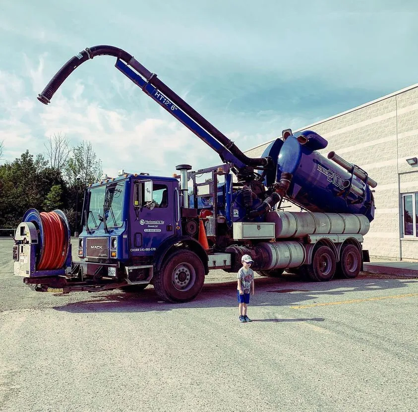 CT Hydrovacs slurry cleanup and HDD support